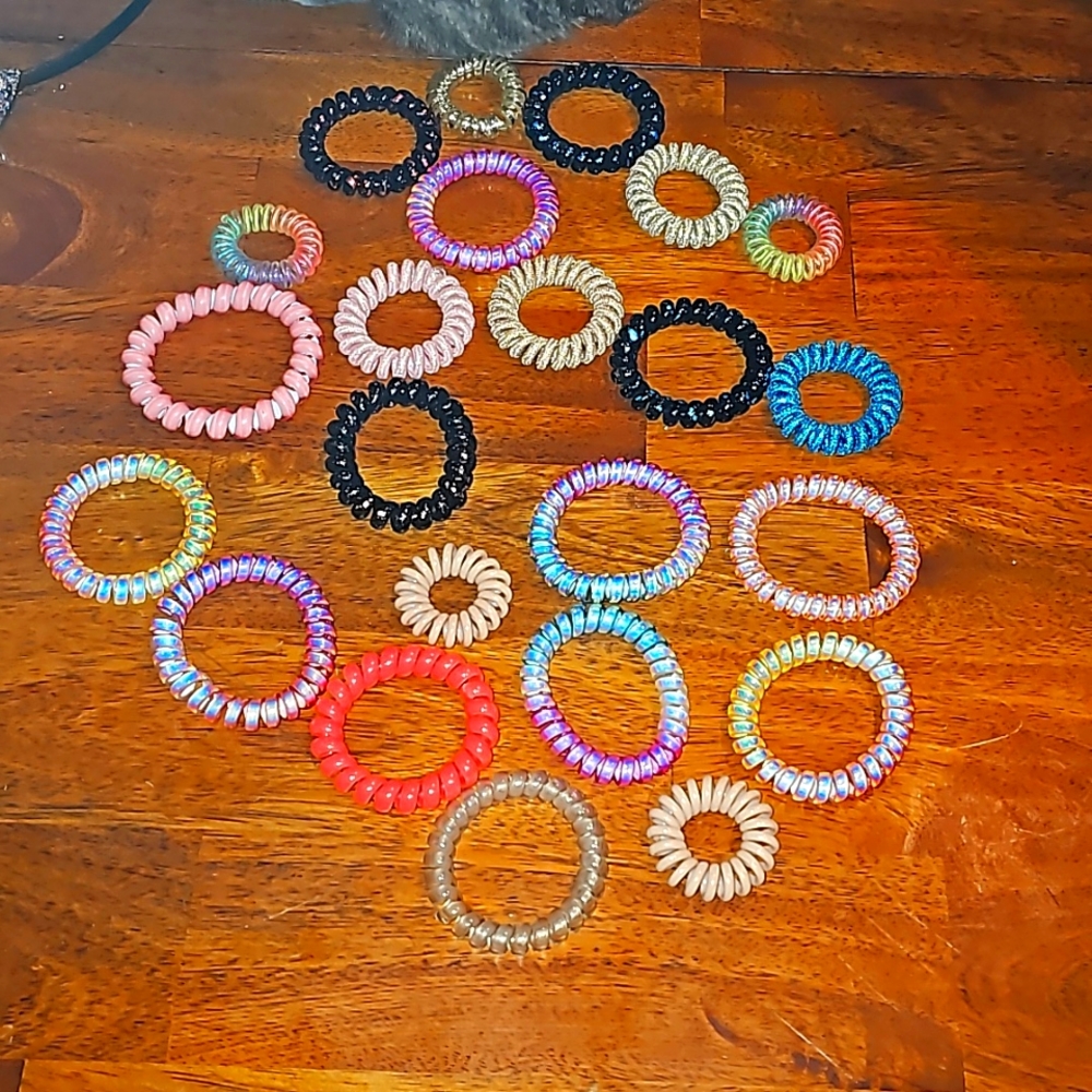 Set of 3 sizes NWOTS hair ties. Kids or adults. Dont Miss Out
